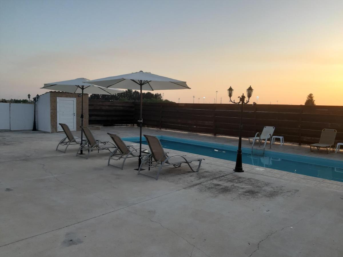 Sunset Villa パ フォス エクステリア 写真