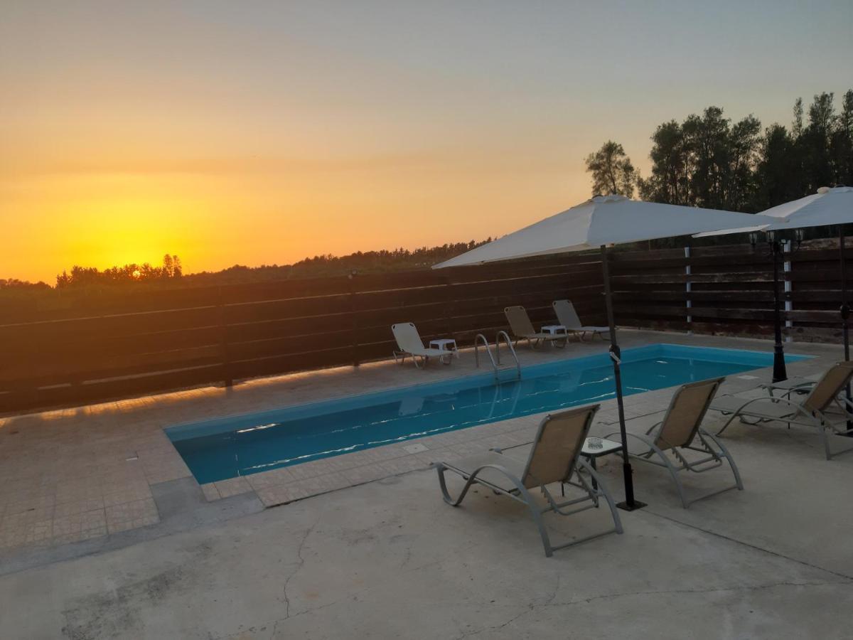 Sunset Villa パ フォス エクステリア 写真