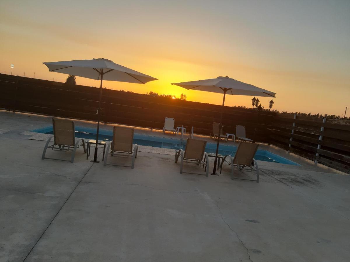 Sunset Villa パ フォス エクステリア 写真
